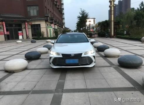 落地29万喜提亚洲龙双擎2.5L，综合油耗4.8L，说说我的用车感受
