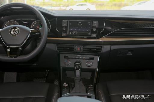 1万公里用车体验，车主表示：开帕萨特的都是老司机