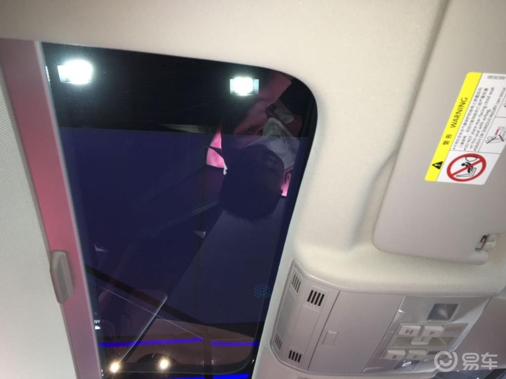 #自由自在高尔夫#车展中的情怀车