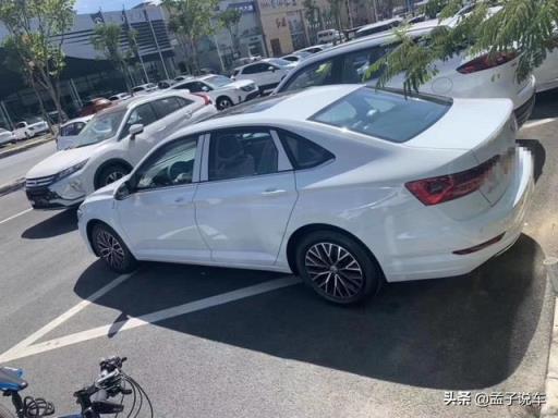 裸车14万喜提大众速腾，车主：200元跑了400公里，朋友夸我有眼光