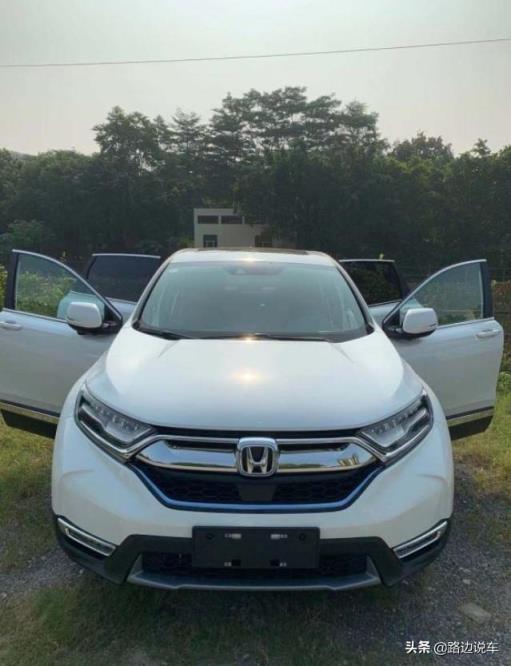25万买本田CR-V混动版怎么样？车主：油耗低至4.6L，却没有备胎