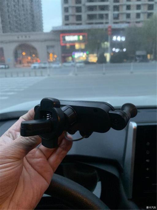 落地20多万，新款RAV4四驱风尚版提车用车，动力够用吗？