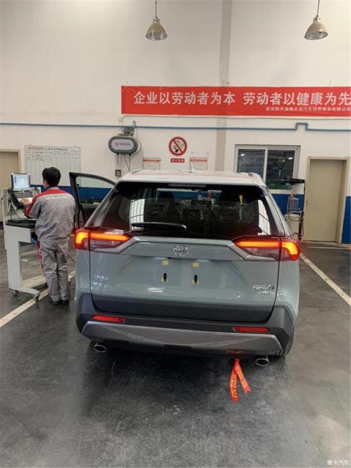 落地20多万，新款RAV4四驱风尚版提车用车，动力够用吗？