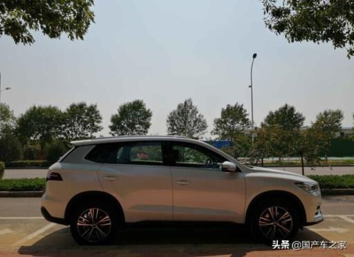 比亚迪宋Pro车主驾驶感受分享：跑了1800多公里，市区油耗可接受