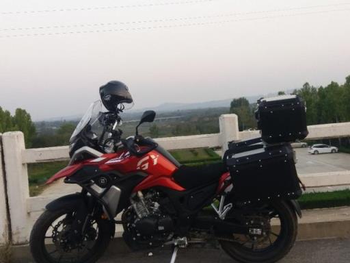 凯越机车400X