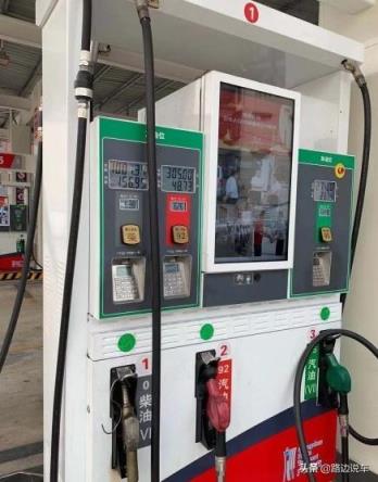 25万买本田CR-V混动版怎么样？车主：油耗低至4.6L，却没有备胎