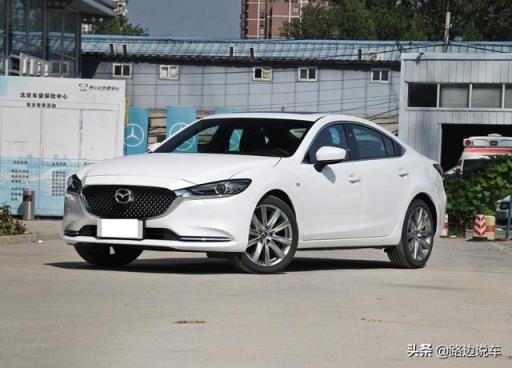 22万买马自达新款阿特兹，用车3000公里后，表示：2.5L油耗才8个