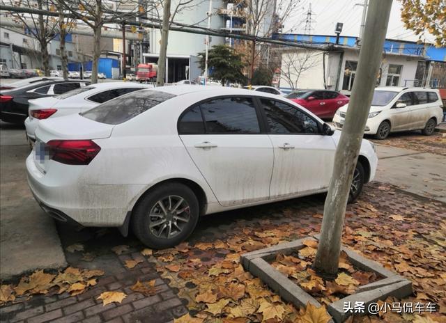 入手全新吉利帝豪分享用车感受，车主：优缺点分明，缺点很伤