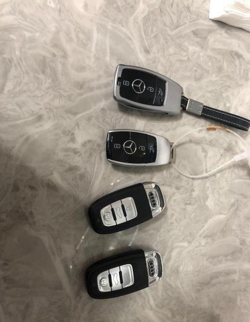 奔驰E级提车作业：创业不易幸运上岸，先提奥迪Q5再提小E