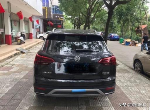 大众探岳提车作业，车主：落地23万，外观空间很满意，买它不后悔