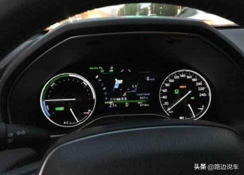 落地29万喜提亚洲龙双擎2.5L，综合油耗4.8L，说说我的用车感受