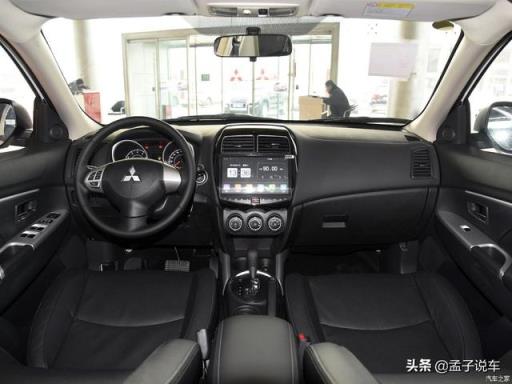 亲戚12.3万买了三菱劲炫，加200元油跑了420公里，空间家用足够了