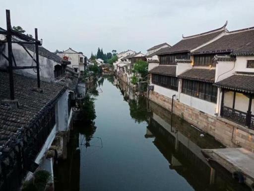 风雨同舟 别克君越总相伴