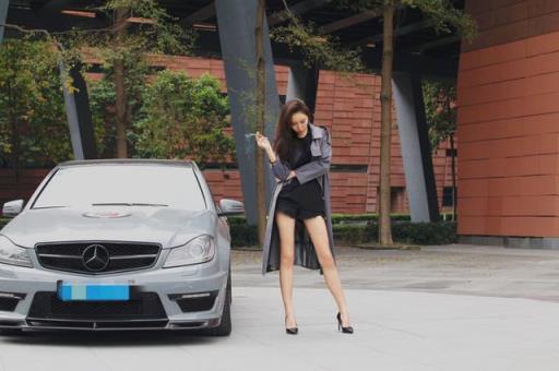忠于自我 95后小鲜肉喜提C63AMG