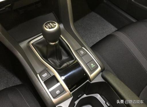 落地15万喜提本田思域，车主：动力空间很满意，唯独这些真受不了