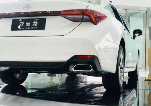 提车作业：朋友就这样被亚洲龙2.0L征服了