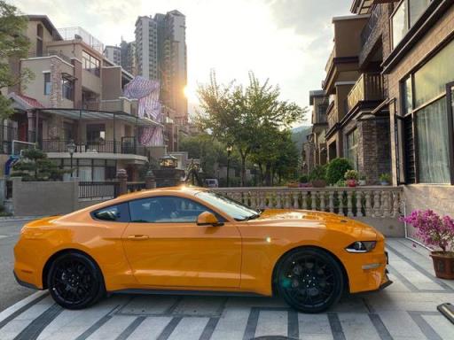 再不疯狂就老了，入手福特野马Mustang