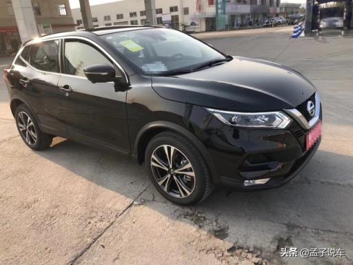 日产逍客提车作业，车主：裸车15万，2.0L油耗很满意