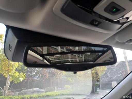 看过领界和CS75 PLUS都不满意，最终提了这台车，外观帅动力强