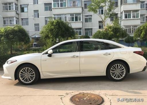 喜提丰田亚洲龙，车主说很像雷克萨斯，可网友们却说大嘴太丑