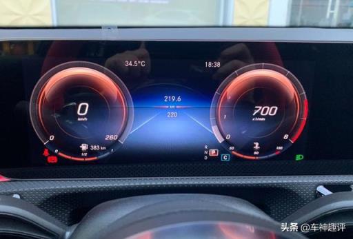 顶配奔驰A220L四驱提车，氛围很重要，省去改装烦恼