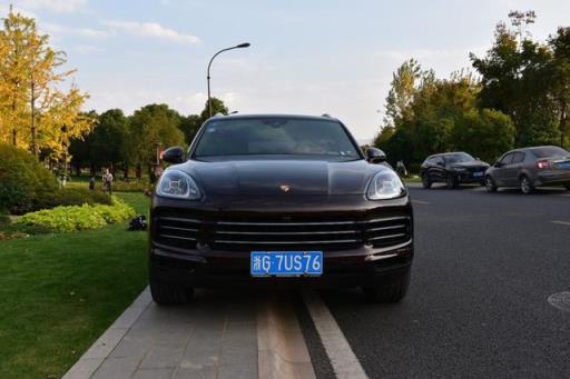 2019款保时捷-Cayenne卡宴6000KM用车体验、始于颜值，忠于颜值