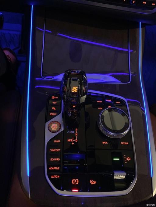 上得厅堂下得厨房，宝马X7 M50i提车，史上最大BMW？
