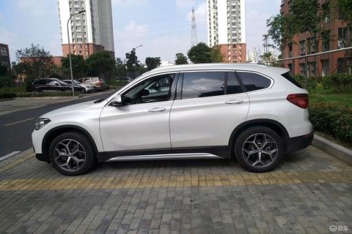 一款接近30万的宝马车，车主最不满意的点竟然是油箱太小？