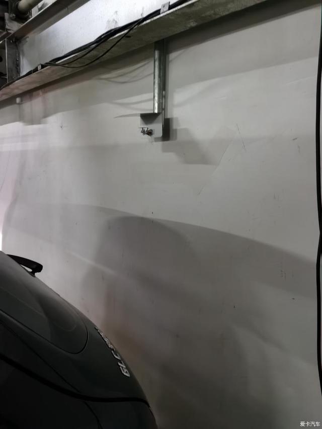 开宝马坐奔驰，黑色奔驰GLC300提车5000公里分享，为何不买X3？
