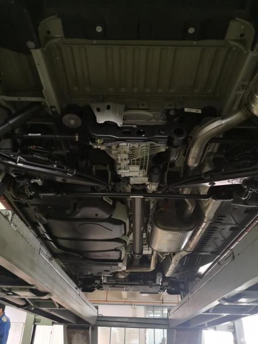 德国专用接待车，能越野的MPV，红白双色外观迈特威提车
