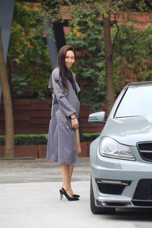 忠于自我 95后小鲜肉喜提C63AMG