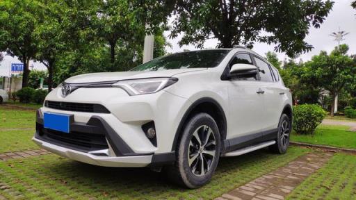 全家人的明智之选RAV4，动力充沛平顺油耗更让我满意