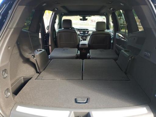 三排六座 五米SUV 2.0T发动机+9AT变速箱