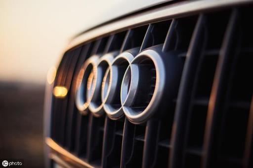 最美豪华SUV-奥迪Q5值得买吗？车主1万公里后说了这几点用车感受