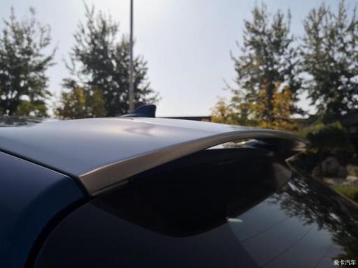 看过领界和CS75 PLUS都不满意，最终提了这台车，外观帅动力强