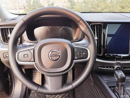 颜值高操控好，XC60 T5智远豪华版提车，开了1年感受如何？