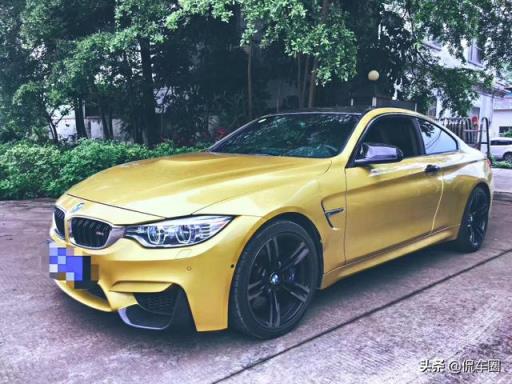 17年宝马M4 两门四座