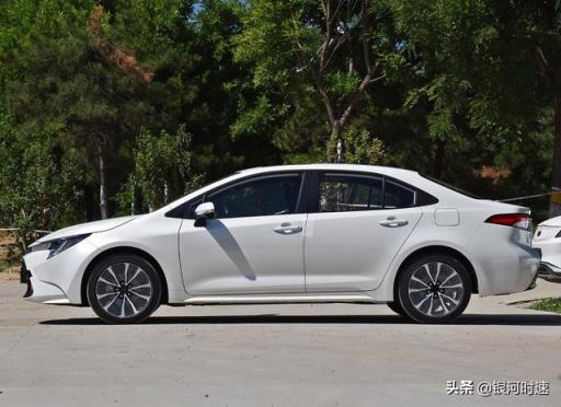 这款月销2W的轿车表现怎么样，听听五千公里的车主怎么说