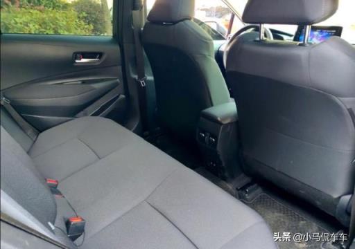 入手卡罗拉双擎，车主：开车大脚油门都很爽，但我却能一直爽