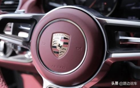 玛瑙灰红顶红内718boxster入手半年，：车主：开敞篷718有气场的