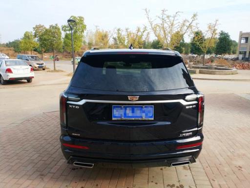三排六座 五米SUV 2.0T发动机+9AT变速箱