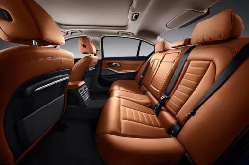 全新BMW 3系到手4个月，感受就两个字：真香！车主孙先生如是说