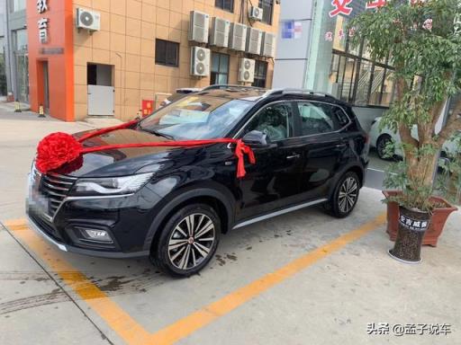 9万喜提自动挡荣威RX5，用车1500公里后，车主：1.5T油耗才7.6个