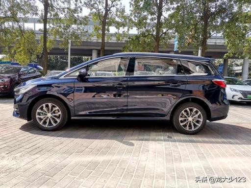 7座天窗版宋MAX:提车一个月，车主分享最真实的口碑感受