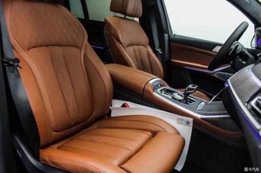 上得厅堂下得厨房，宝马X7 M50i提车，史上最大BMW？