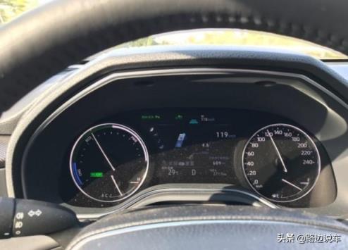 落地29万喜提亚洲龙双擎2.5L，综合油耗4.8L，说说我的用车感受