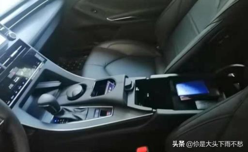 月末收官喜提新车 全家人满心欢喜