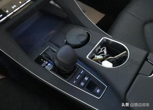 落地29万喜提亚洲龙双擎2.5L，综合油耗4.8L，说说我的用车感受