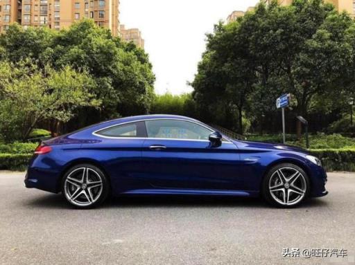 奔驰C级AMG用车体会，4.0T V8引擎怪兽是多么可怕