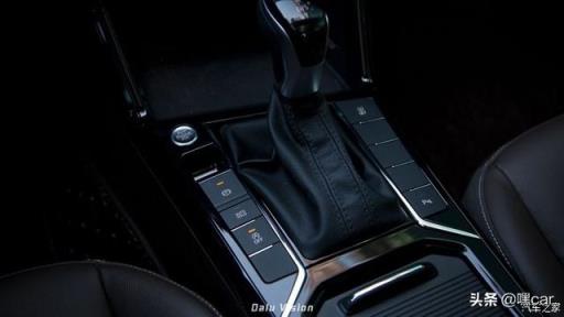迈腾车主又提新款帕萨特330TSI精英型，到底是为了啥？